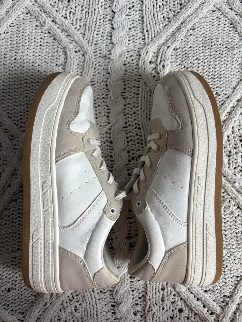 American Eagle Outfitters white sneakers